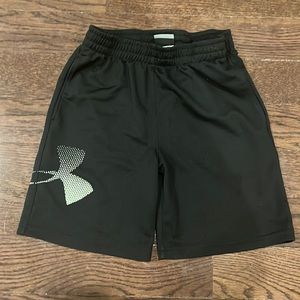 Under Armour size 7 athletic shorts